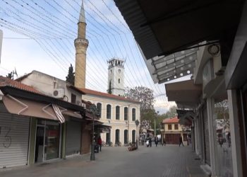 Batı Trakya Türklerinin azınlık eğitimiyle ilgili yazıya tepkileri sürüyor