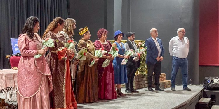 “Shakespeare’in Şen Kadınları” Lefke’de sahnelendi