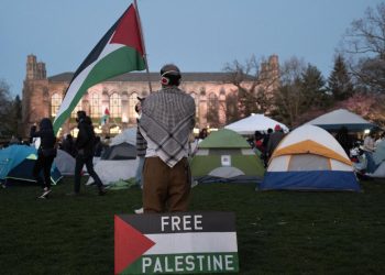 Filistin'e destek gösterisi düzenlenen Northwestern Üniversitesi'ne polis baskını