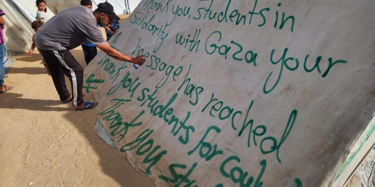 Refah'tan ABD'deki üniversite öğrencilerine teşekkür: Mesaj ulaştı