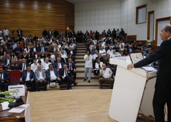 Cumhurbaşkanı Tatar, UBP Siyaset Akademisi’nde “İki Devletli Çözüm Vizyonu” hakkında konuştu