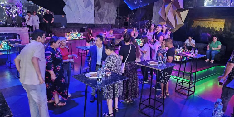 Özel gereksinimli gençler için eğlence düzenlendi