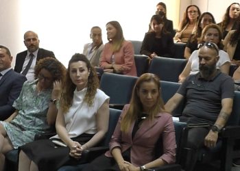 DİMED, kermesten elde ettiği geliri Şampiyon Melekleri Yaşatma Derneği’ne bağışladı