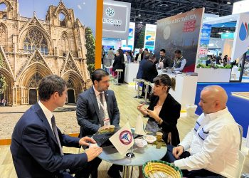 Savaşan, THY’nin Türkiye’ye giden sağlık amaçlı turistlere uygulanan indirimlerin KKTC’ye gelecek turistlere de uygulanmasını istedi