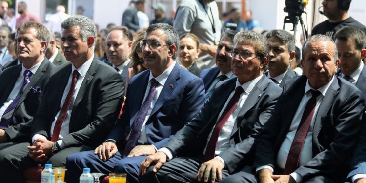TC Cumhurbaşkanı Yardımcısı Yılmaz: “KKTC’nin hayat damarlarını oluşturan sektörlere destek olmaya devam edeceğiz”