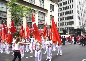 41’inci Geleneksel New York Türk Günü Yürüyüşü yapıldı