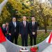 Cumhurbaşkanı Tatar Melbourne’da, Shrine of Remembrance Anıtı’na çelenk sundu, Avustralya Türk Dostluk Anıtı’nı ziyaret etti