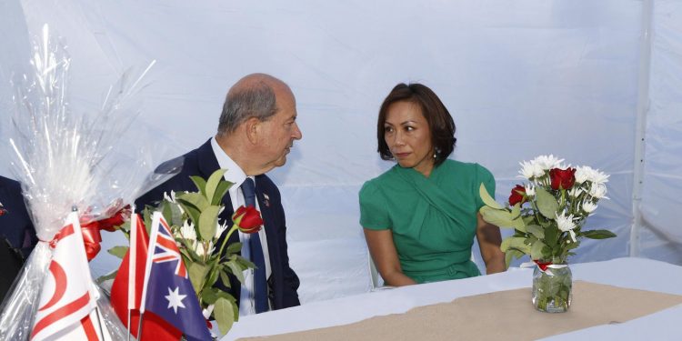 Cumhurbaşkanı Tatar, Sydney’de Federal Milletvekili Dai Le ile görüştü