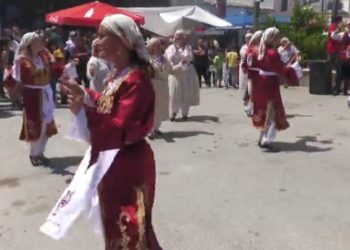 17’nci Evvel Zaman İçinde Lurucina Panayırı köy meydanında yapıldı