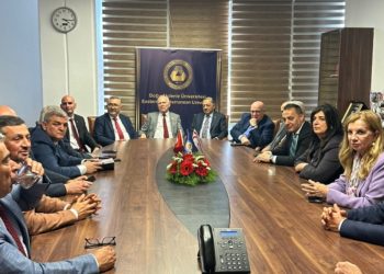 Dostluk Grubu heyetleri DAÜ’yü ziyaret etti