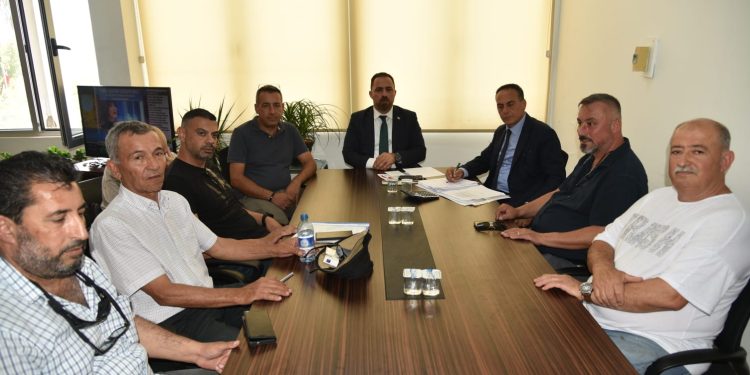 Kasaplar Birliği eylemde… Heyet, Bakan Çavuş ve Müsteşar Güçlüsoy ile Başbakanlıkta görüşme yapıyor