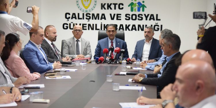 Asgari Ücret Saptama Komisyonu üçüncü kez toplandı