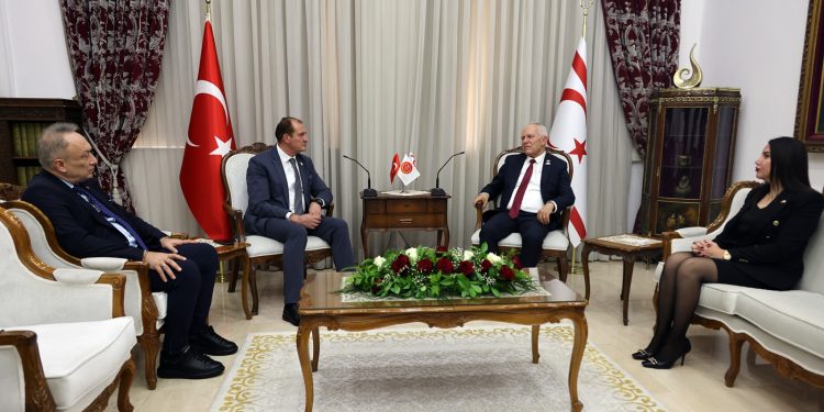 Töre, Türkiye Taekwondo Federasyonu heyetini kabul etti