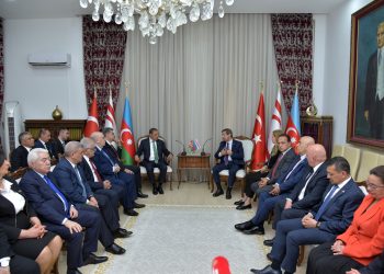 Dışişleri Bakanı Ertuğruloğlu, Türkiye ve Azerbaycan Parlamentoları Dostluk Grupları heyetini kabul etti