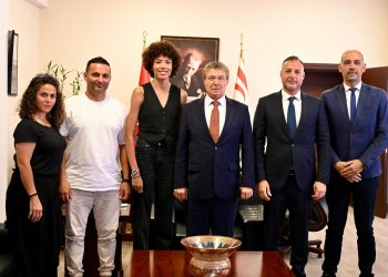 Başbakan Üstel, Balkan Şampiyonu Buse Savaşkan’ı kutladı