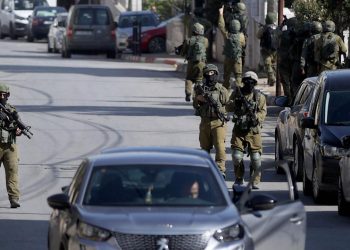 İsrail askerleri Batı Şeria'daki baskınlarda 1 kişiyi yaraladı, 15 kişiyi gözaltına aldı