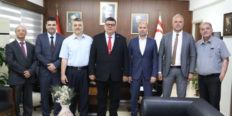 Maliye Bakanı Berova, Sigorta ve Reasürans Şirketler Birliğini kabul etti