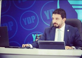 Zaroğlu: “Anayasal değişiklik şart”