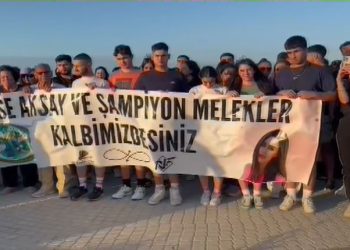 Buse Aksay ve Şampiyon Melekler anısına yürüyüş düzenlendi