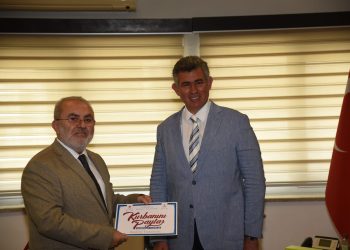 “Kurbanını Paylaş Kardeşinle Yakınlaş” TC Lefkoşa Büyükelçisi Feyzioğlu, kampanyaya bağışta bulundu