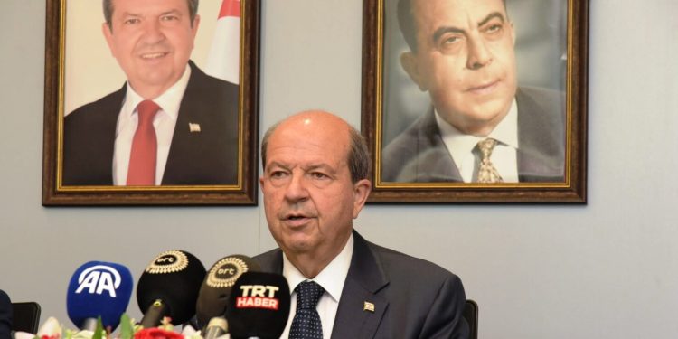 Cumhurbaşkanı Tatar, Ercan Havalimanı’nda basın toplantısı düzenledi