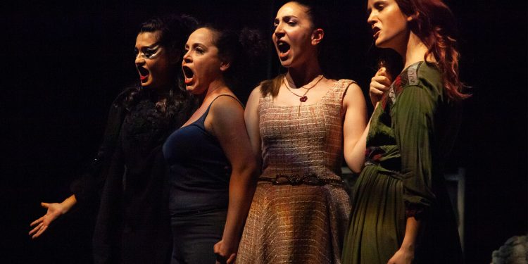 “20. Kıbrıs Tiyatro Festivali” perdelerini açtı