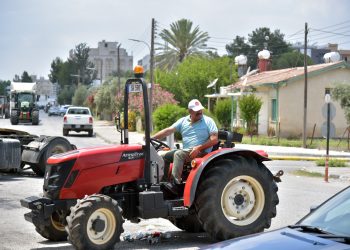 Hayvancıların eylemi Tarım Bakanlığı’na taşınıyor