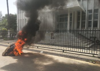 Hayvan üreticileri Bayındırlık ve Ulaştırma Bakanlığı önünde…