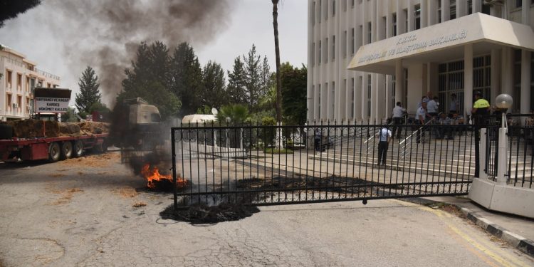 Naimoğulları, sendikalarla toplantı yapacaklarını açıkladı