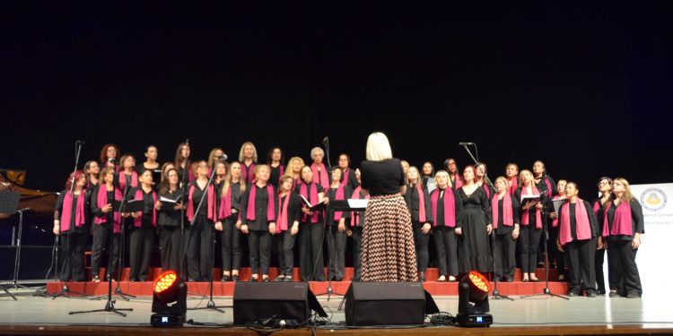 “Korolar Mağusa’da Tınlıyor” koro şöleni gerçekleştirildi