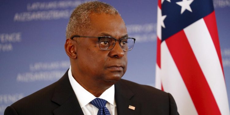 ABD Savunma Bakanı Austin, İsrailli mevkidaşı Gallant ile Refah'a beklenen kara saldırısını görüştü