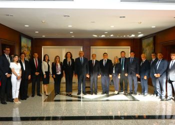 Milli Eğitim Bakanı Çavuşoğlu, Türkiye’nin Bakü Büyükelçiliğini ziyaret etti