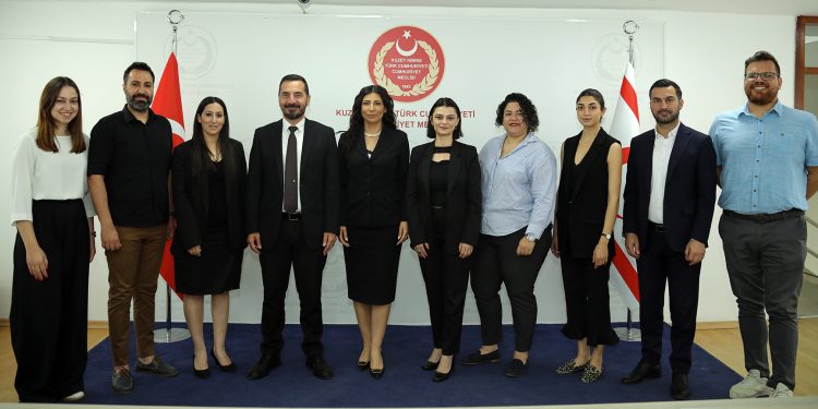 Özdenefe, Barolar Birliği ve İnsan Hakları Derneği üyelerini kabul etti