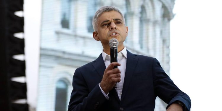 Londra Belediye Başkanı üçüncü kez Sadık Khan oldu