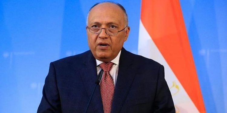 Mısır Dışişleri Bakanı'ndan İsrail saldırılarının bölge güvenliğini tehdit ediyor açıklaması