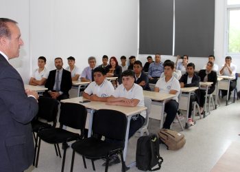 Ataoğlu, okullarda başlatılan çevre eğitimi seminerine katıldı