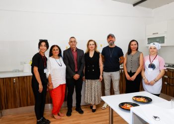 Cumhurbaşkanı Ersin Tatar’ın eşi Sibel Tatar, Özel Bahar Şenliği’ne katıldı