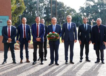 Cumhurbaşkanı Tatar, Canberra’da Atatürk Anıtı’na çelenk sundu