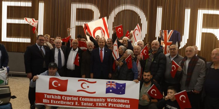 Cumhurbaşkanı Tatar Avustralya’ya gitti