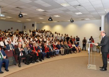 Cumhurbaşkanı Ersin Tatar, Türk Eczacılık Günü törenine katıldı