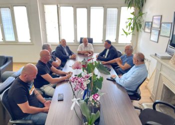 TDP heyeti, Lefke Belediye Başkanı Aziz Kaya’yı ziyaret etti