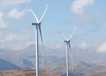 Dünya elektrik üretiminde yenilenebilirin payı ilk kez yüzde 30’u aştı, Türkiye’de yüzde 42’ye ulaştı