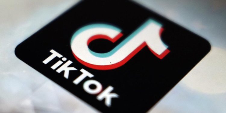 TikTok'tan yapay zeka adımı: Yapay zekayla üretilmiş içerikler etiketlenecek