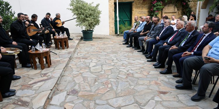 Cumhuriyet Meclisi Başkanı Töre tasavvuf müziği dinletisine katıldı