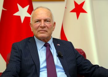 Meclis Başkanı Töre’den Anneler Günü mesajı… “Anne sevgisi sevgilerin en büyüğü”