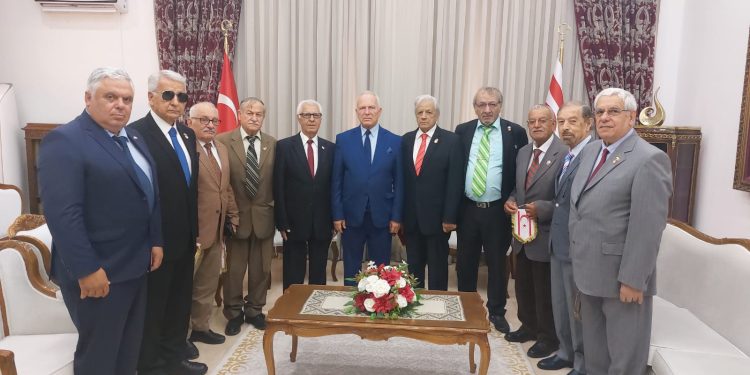 Töre, Kıbrıs TMT Mücahitler Derneği’ni kabul etti: Verilen mücadele genç nesillere anlatılmalıdır