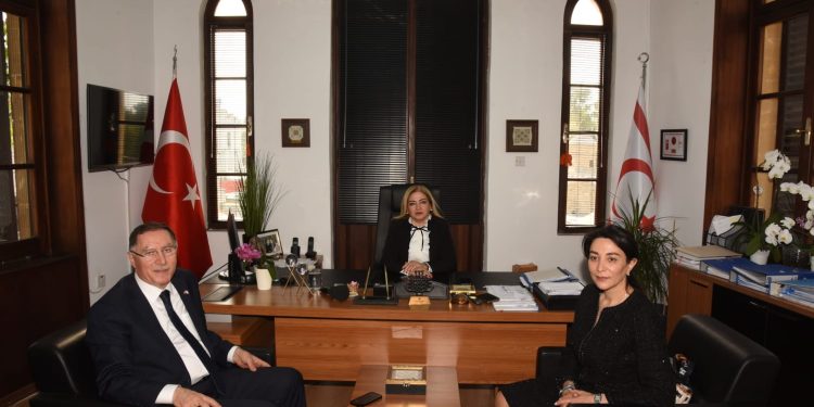 Varol, Türkiye ve Azerbaycan ombudsmanlarını kabul etti