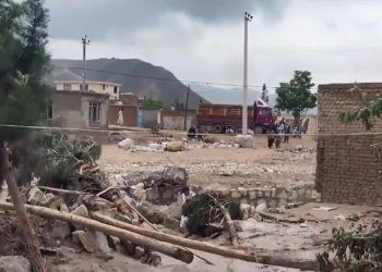 WFP: Afganistanda yardım kamyonları bölgeye giremiyor