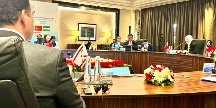 Bakan Gardiyanoğlu  yuvarlak masa toplantısına katıldı