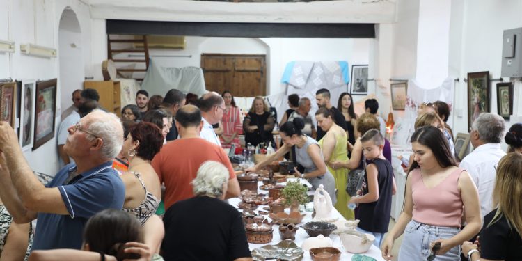 Değirmenlik, Demirhan ve Minareliköy Köy Kadın Kursu yıl sonu sergisi yapıldı.